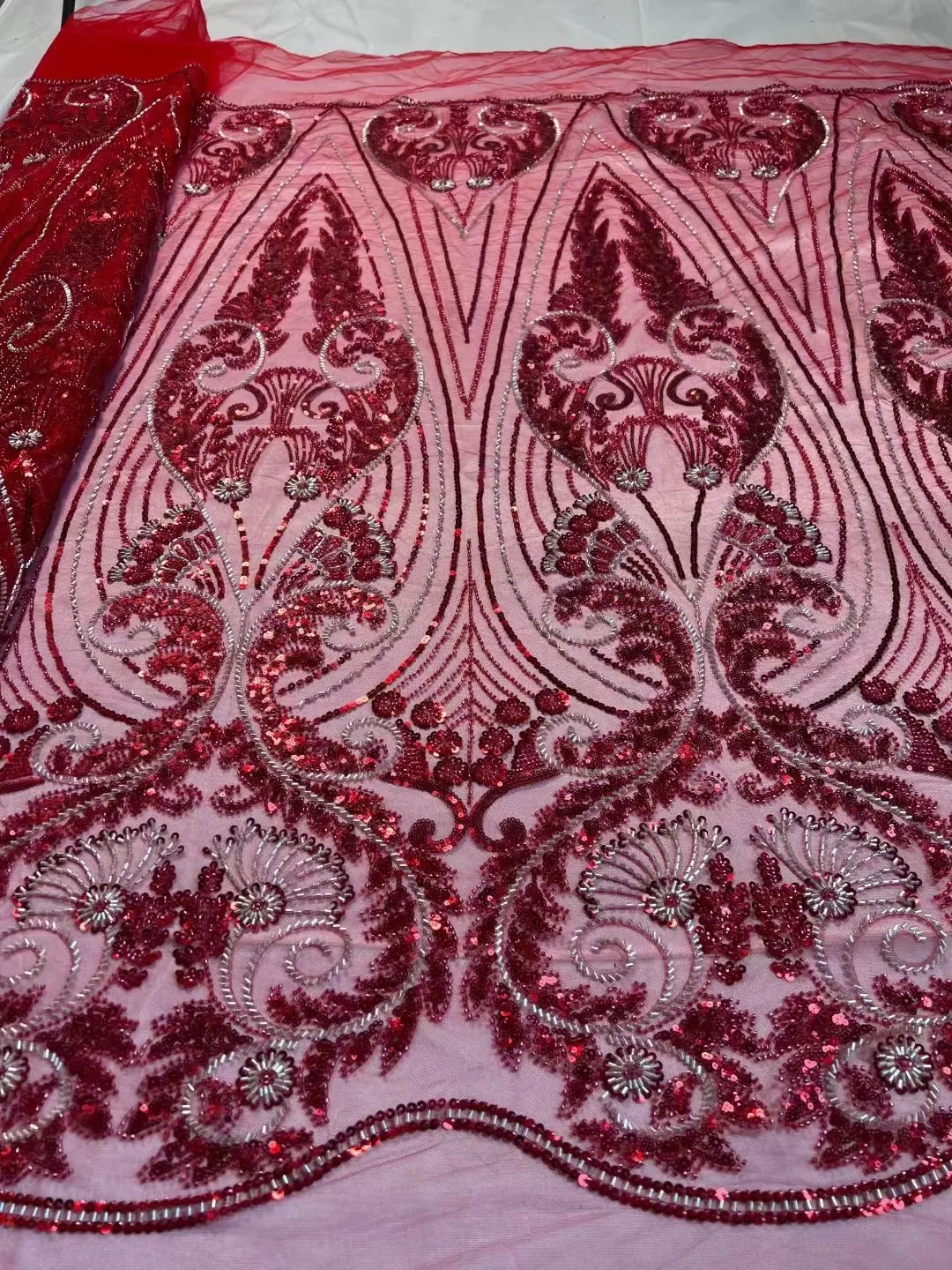 2024Latest Milan Vydania Kvalitné Elegantné Mäkké Korálkové Trubice Čipky S Kamene Textílie pre Grand Svadobné Party Šaty